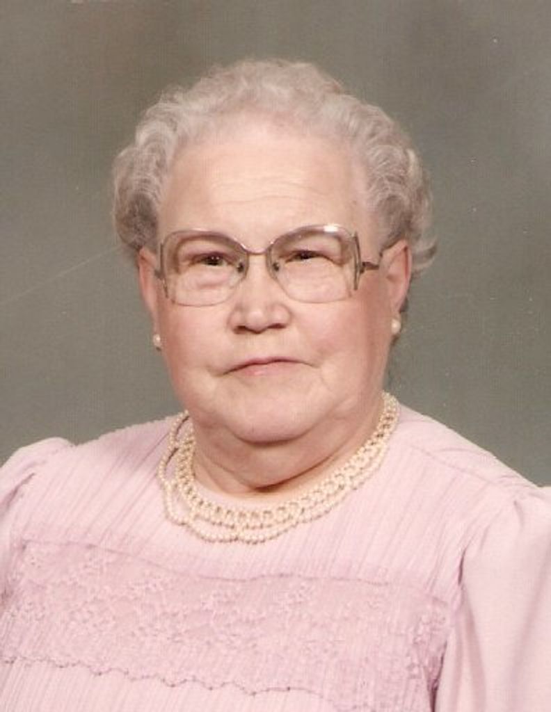 Nancy Suhr