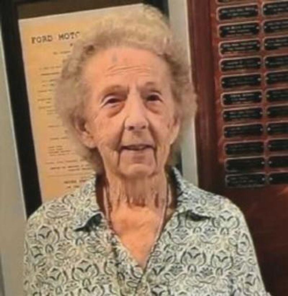 Lola Evelyn Ashby Profile Photo