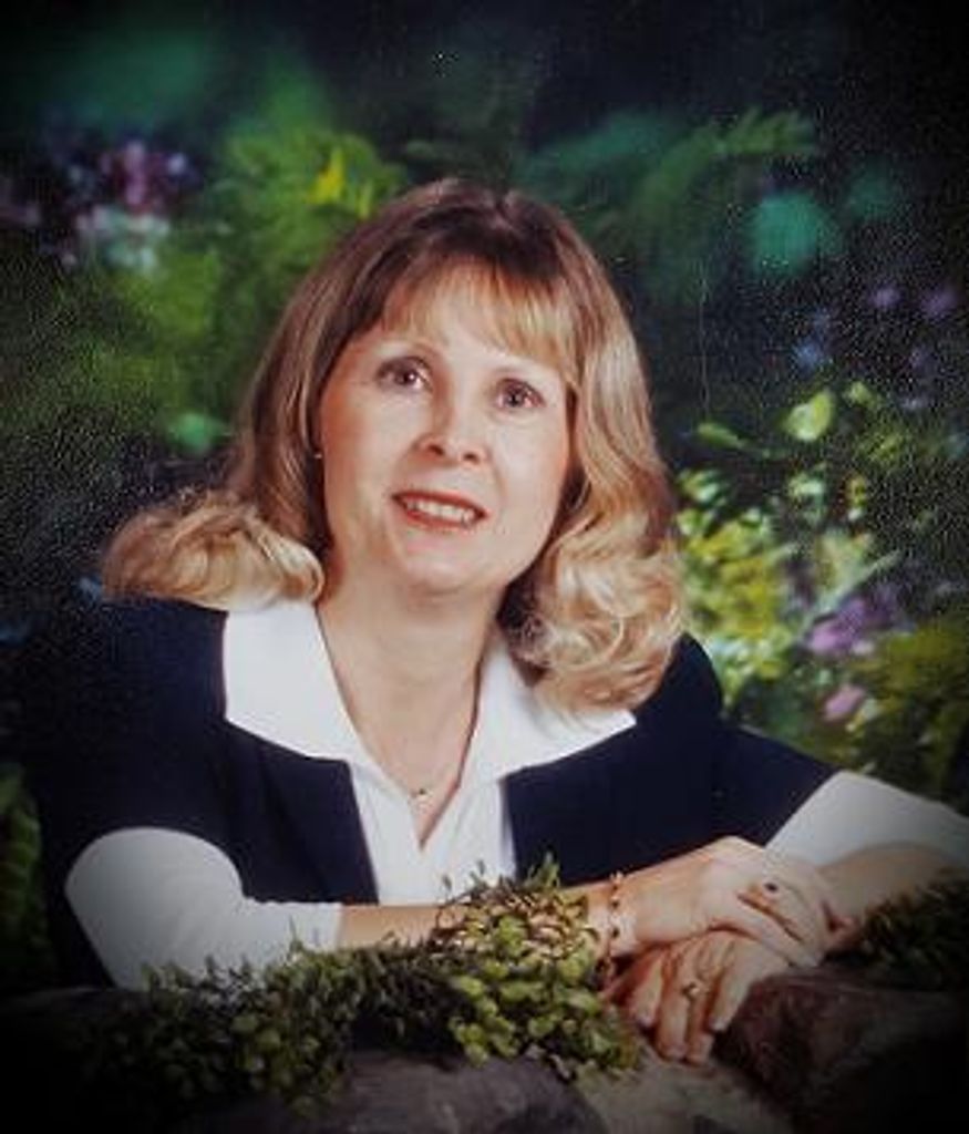 Carolyn Palla