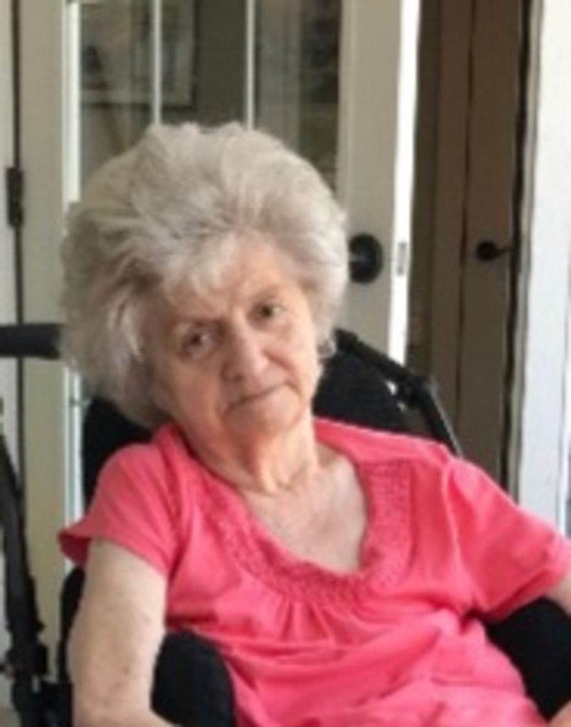 Louise Kuhnell Profile Photo