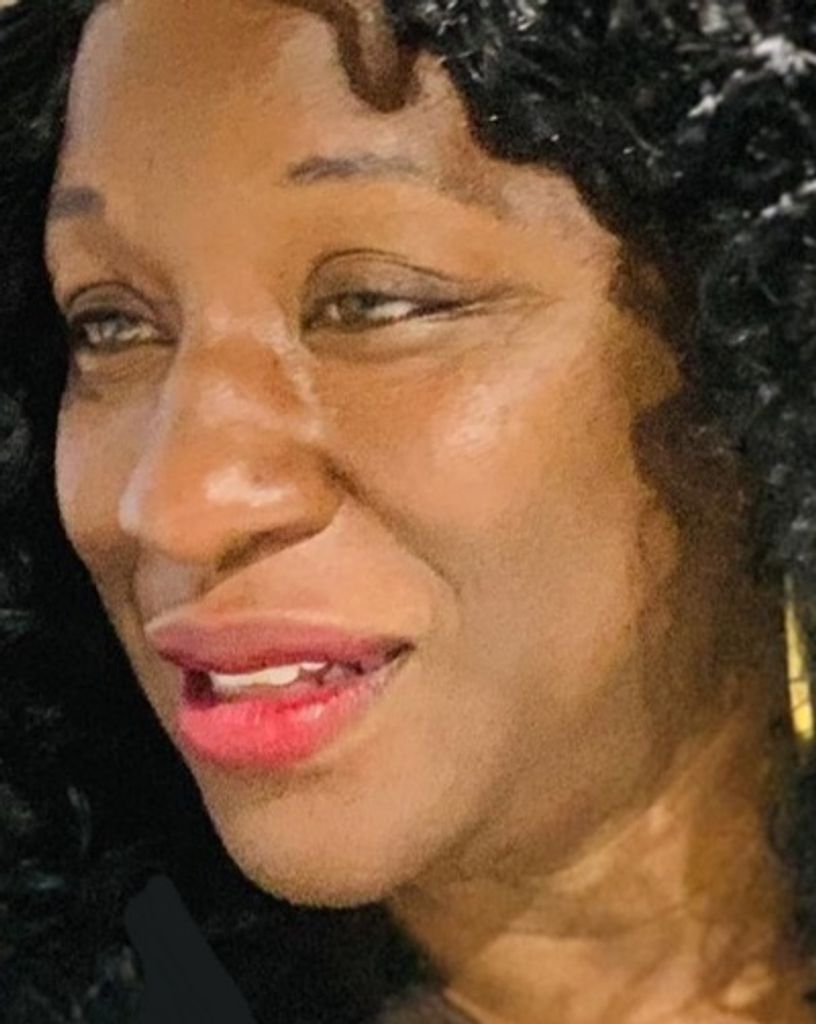 Omolade Efunyanju Jones Perry Profile Photo