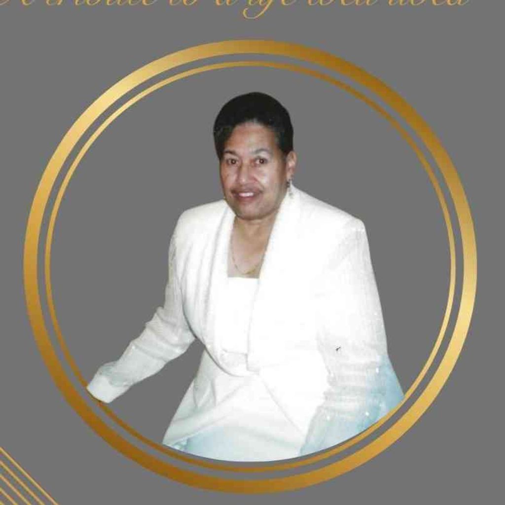 Ella Hillen Pierce Profile Photo