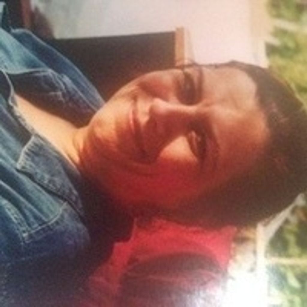 Linda M (Kwiatkowski) Lunow