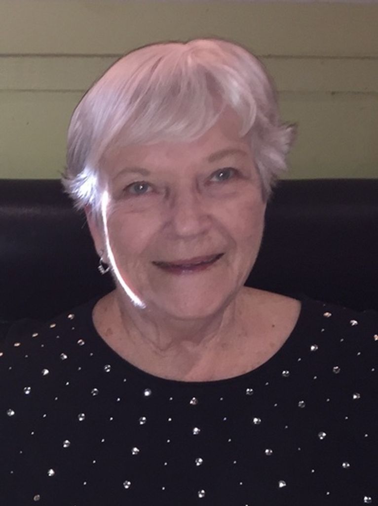 Sally Lumsden Profile Photo