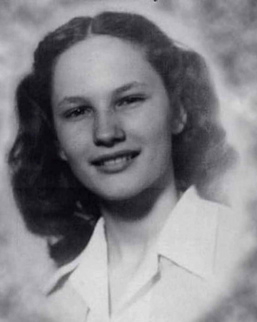 Janis Eloise Guest Profile Photo