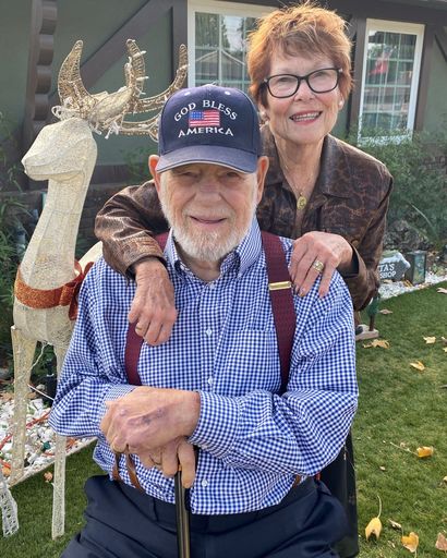 Thomas Lee Theisen's obituary image