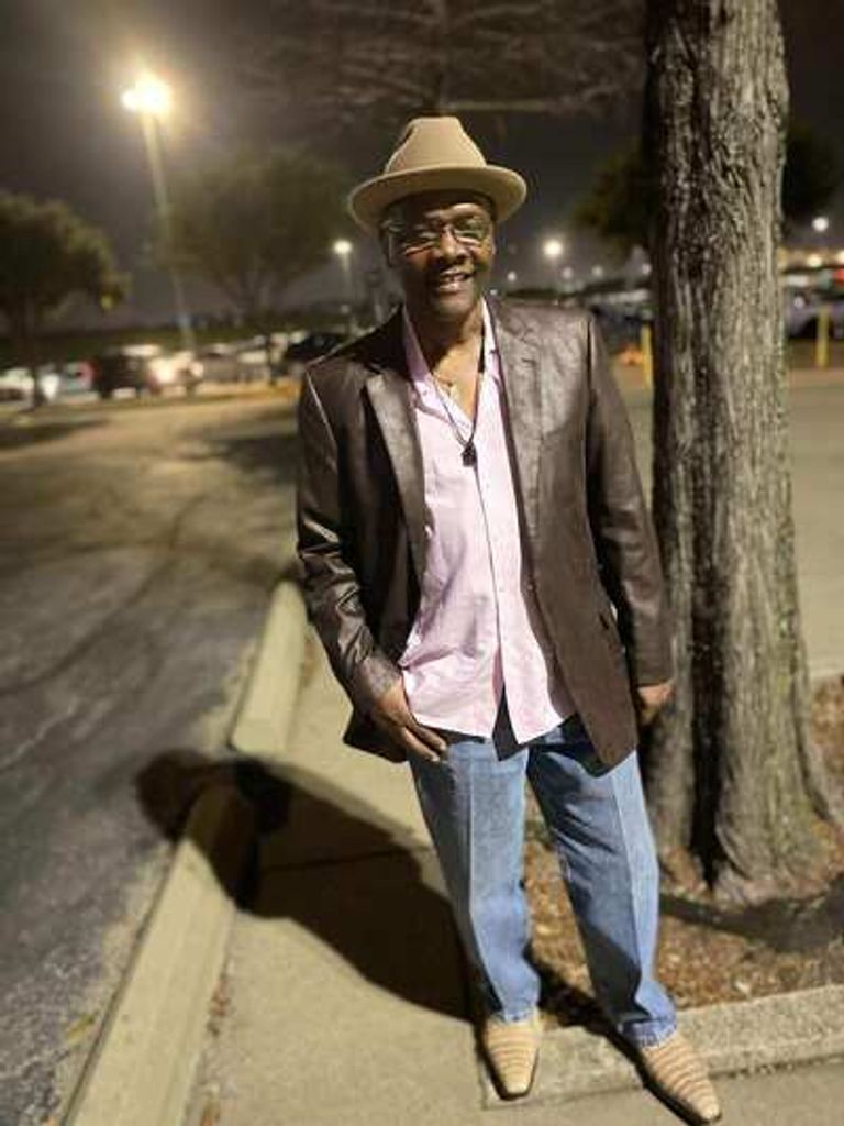 Lorenzo Gray Profile Photo