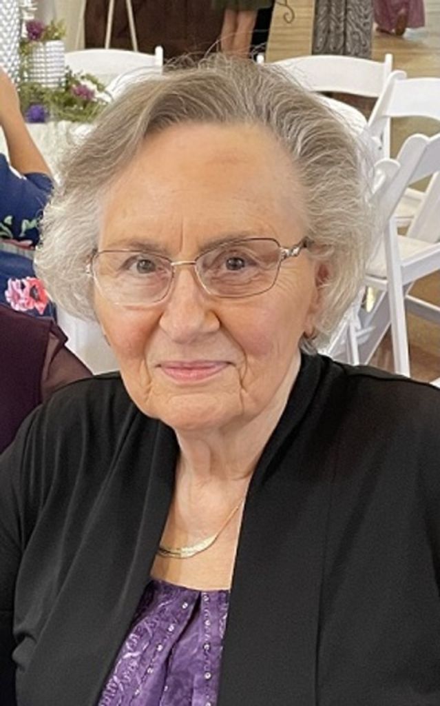 Loreen "Toni" Arnett Profile Photo