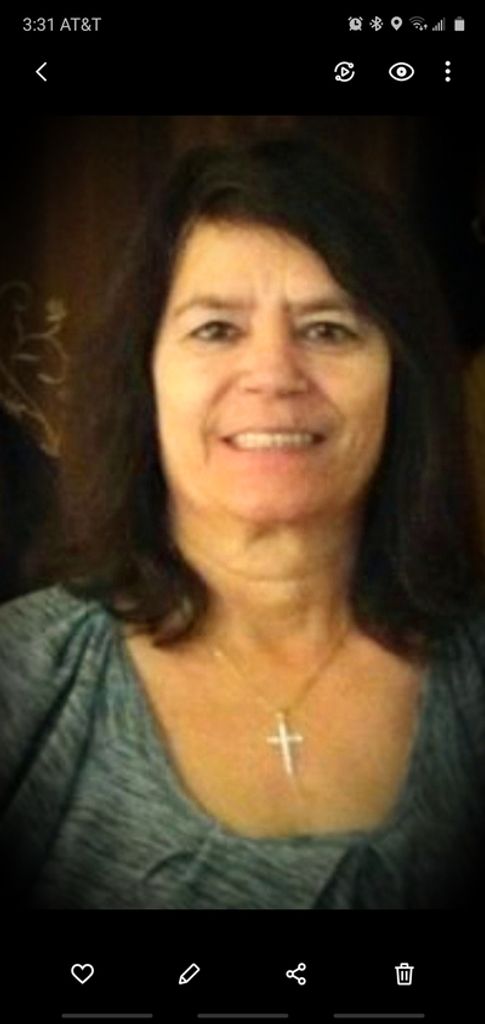 Gloria Herrera