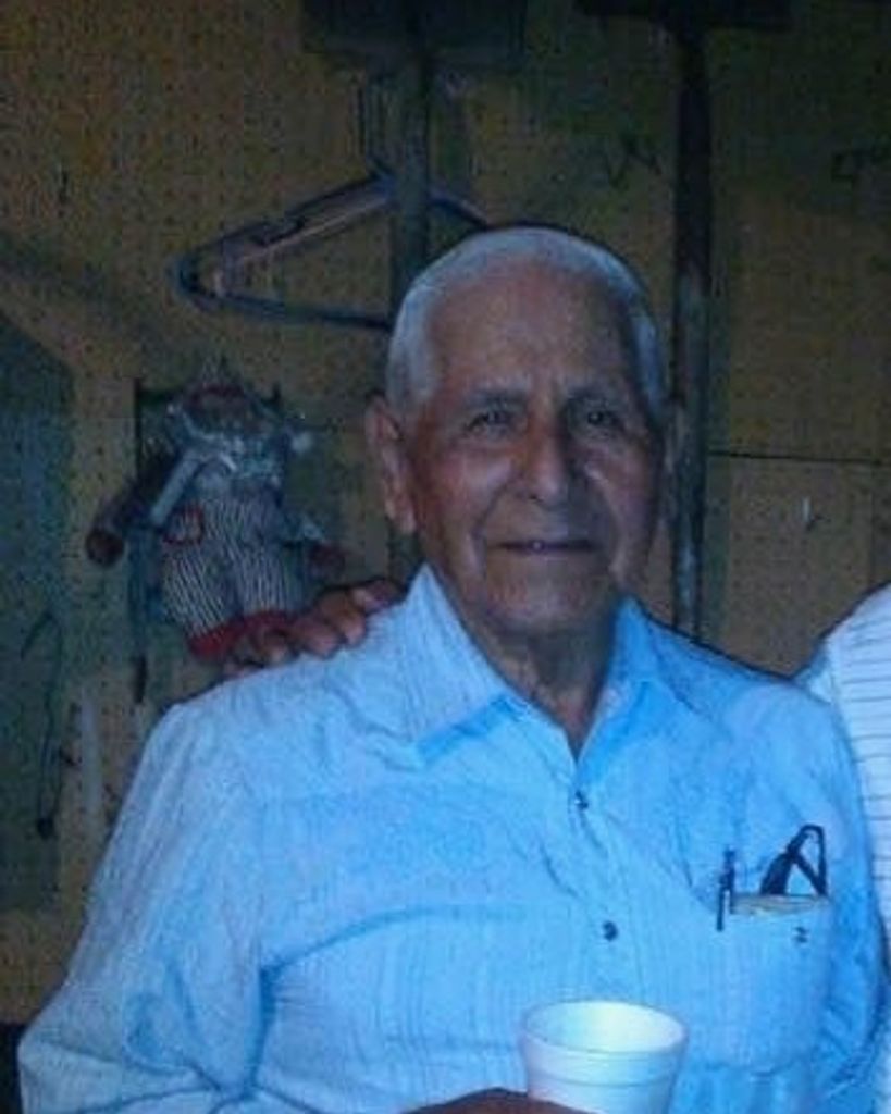 Luciano E. Gomez Profile Photo