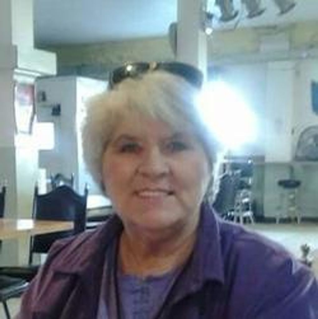 Carol L Mcginnis