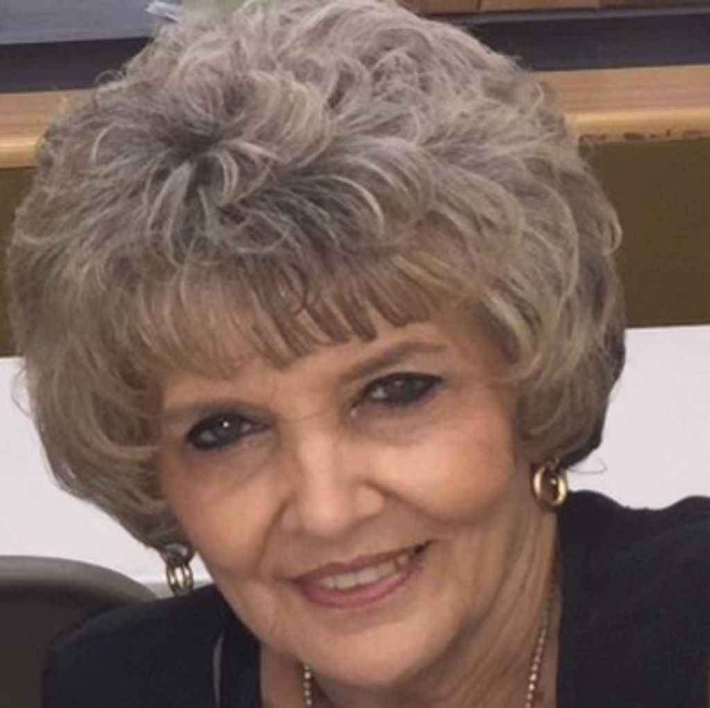 Teresa Schneider Kramer