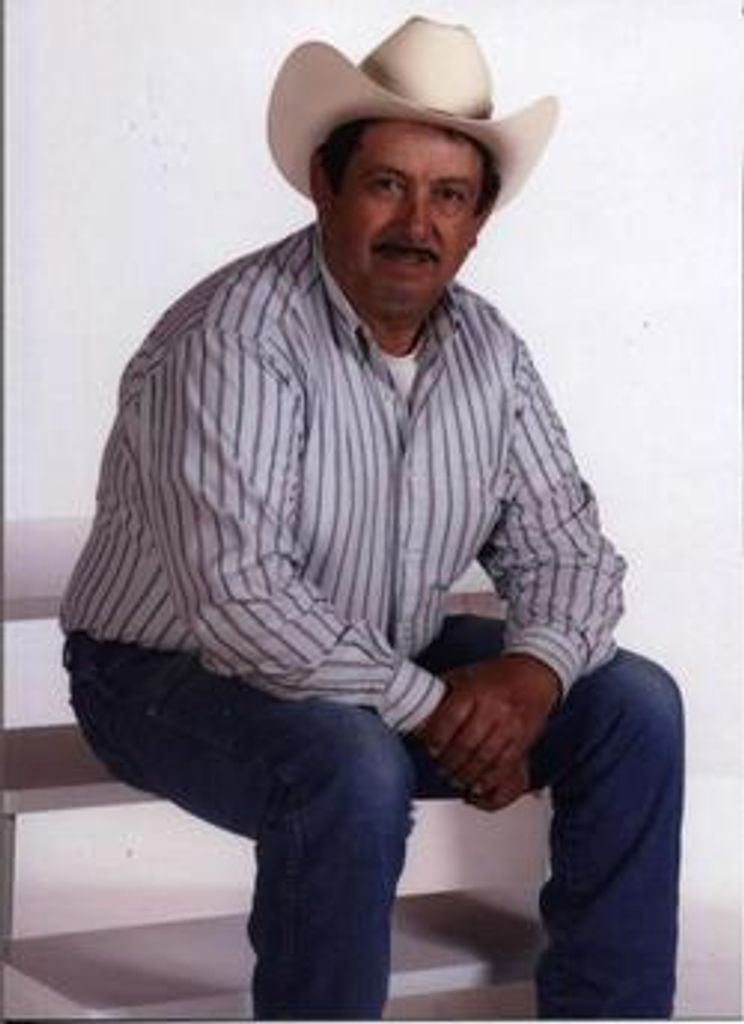 Joel Gonzalez Profile Photo