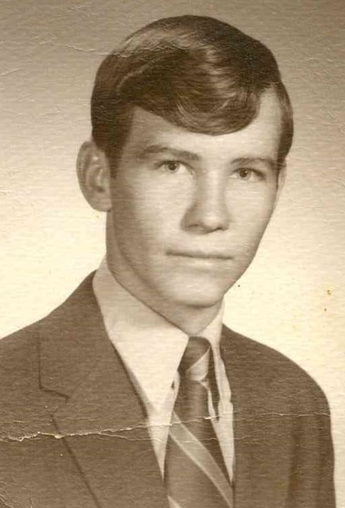 Willard Leslie Real Profile Photo