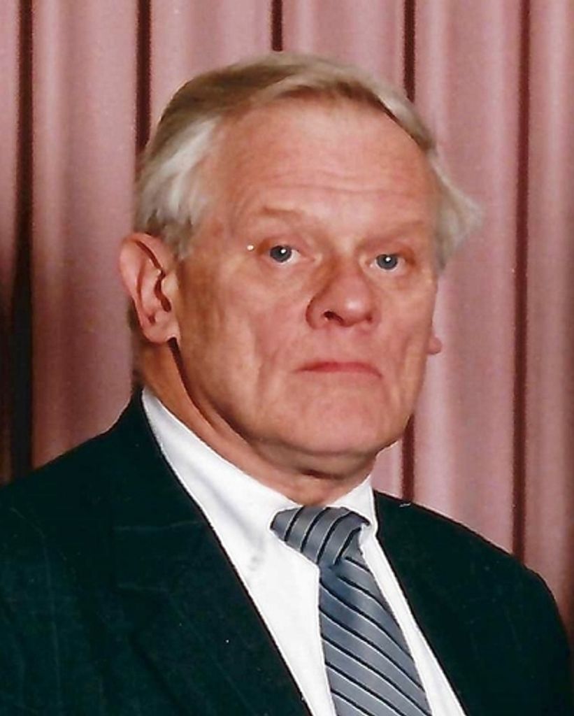Chester J. Kwolek Profile Photo