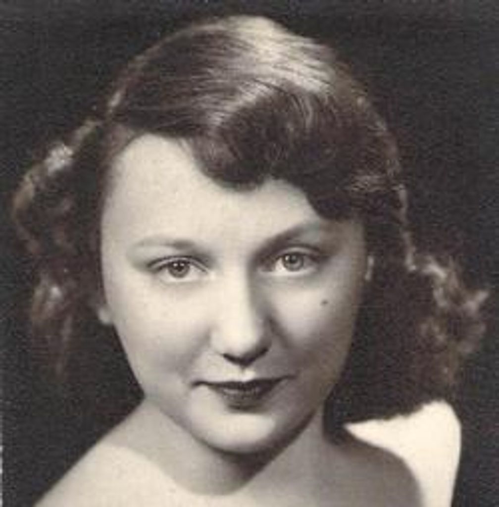 Louise M Pietschmann Profile Photo