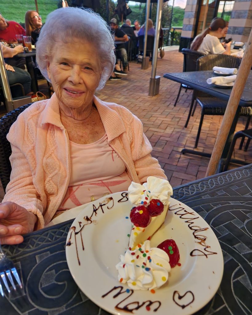 Wilma Ruth (Hixson) Glover Profile Photo
