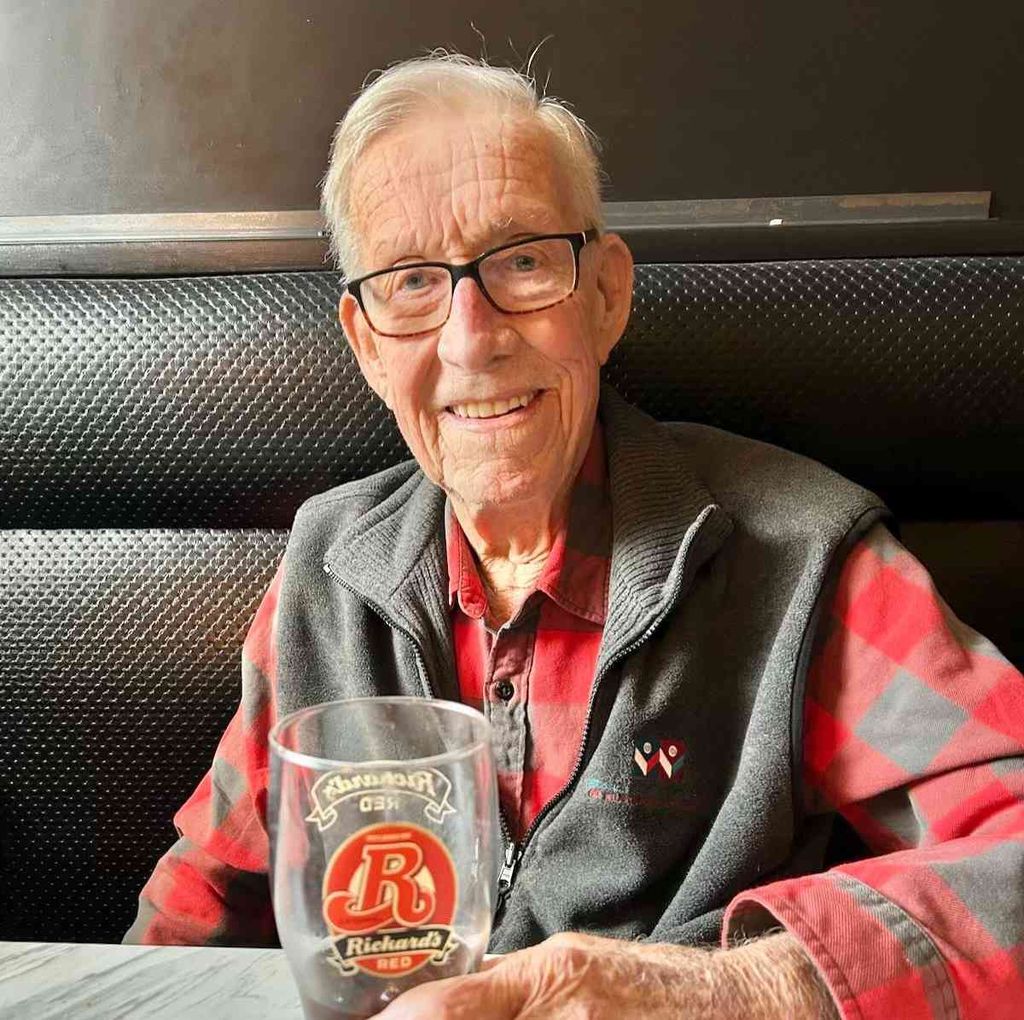 Peter Lumsden MacLaurin Profile Photo