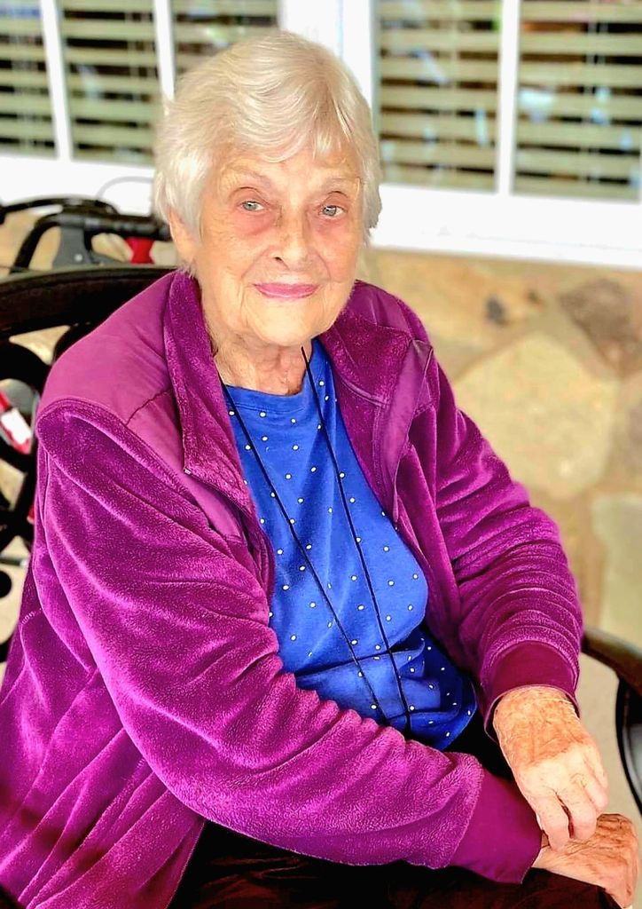 Evelyn Alice Holcombe Profile Photo