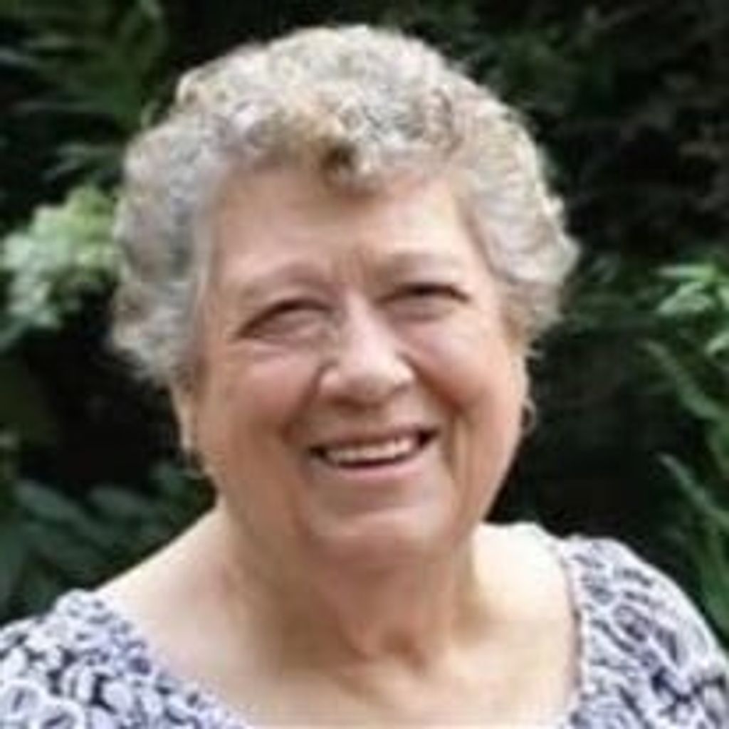 Doris "Dodie" Holbrook