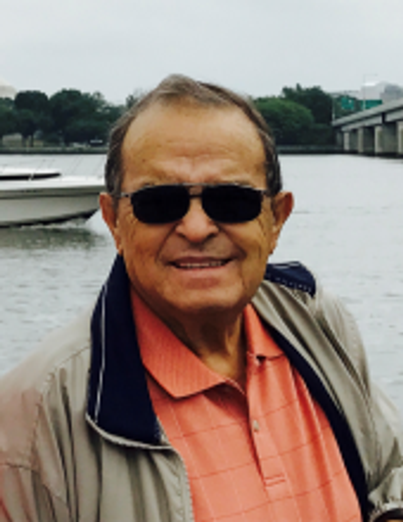 Luis Correa