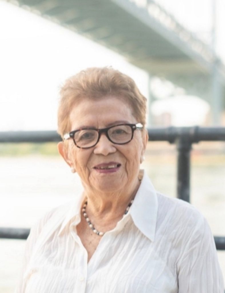 Eutenia Diaz Profile Photo