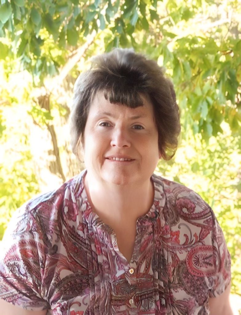 Julie Steele Profile Photo