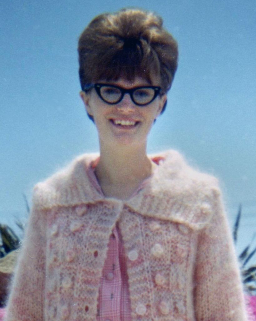 Vicky Jean (Harris)  Lowe
