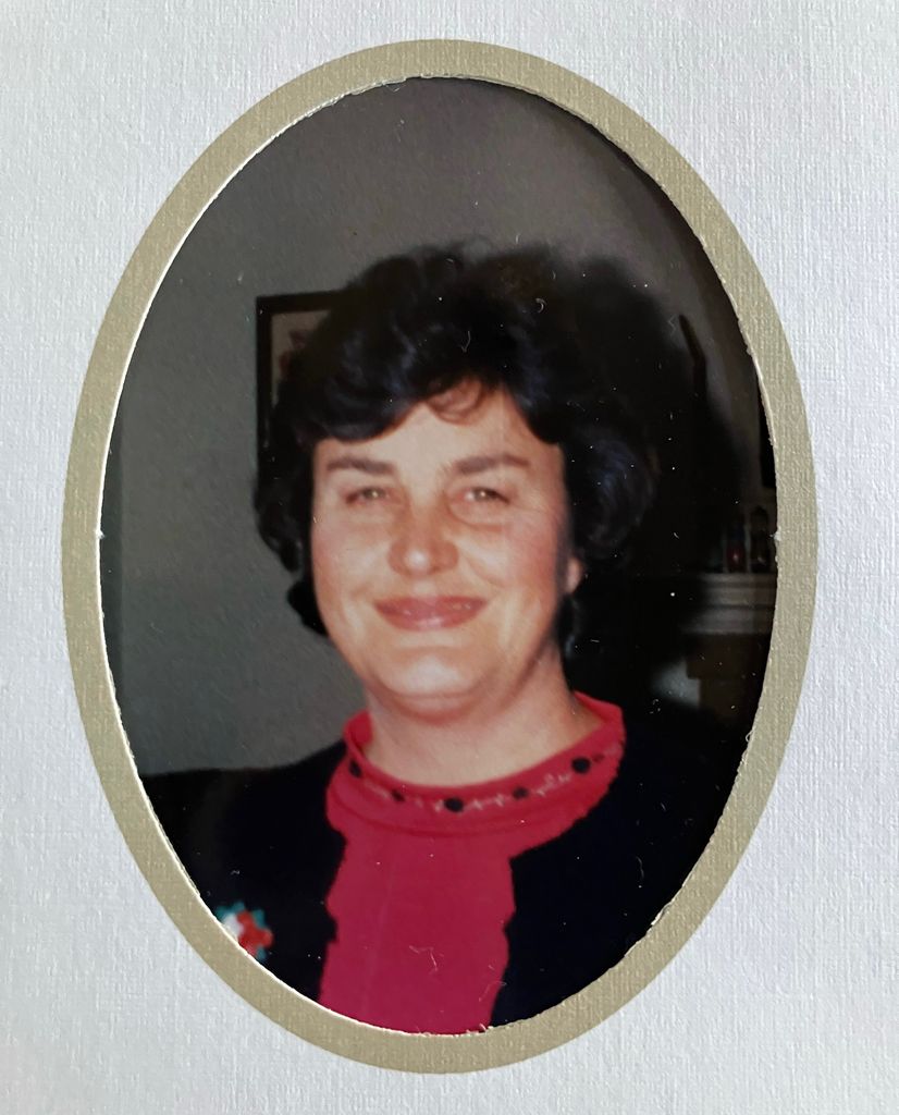 Beatrice Grey Profile Photo