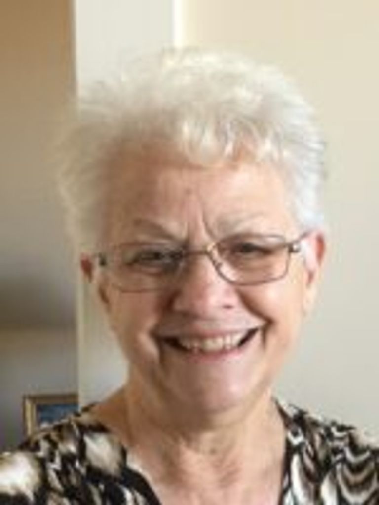 Gloria Jean Mastandrea