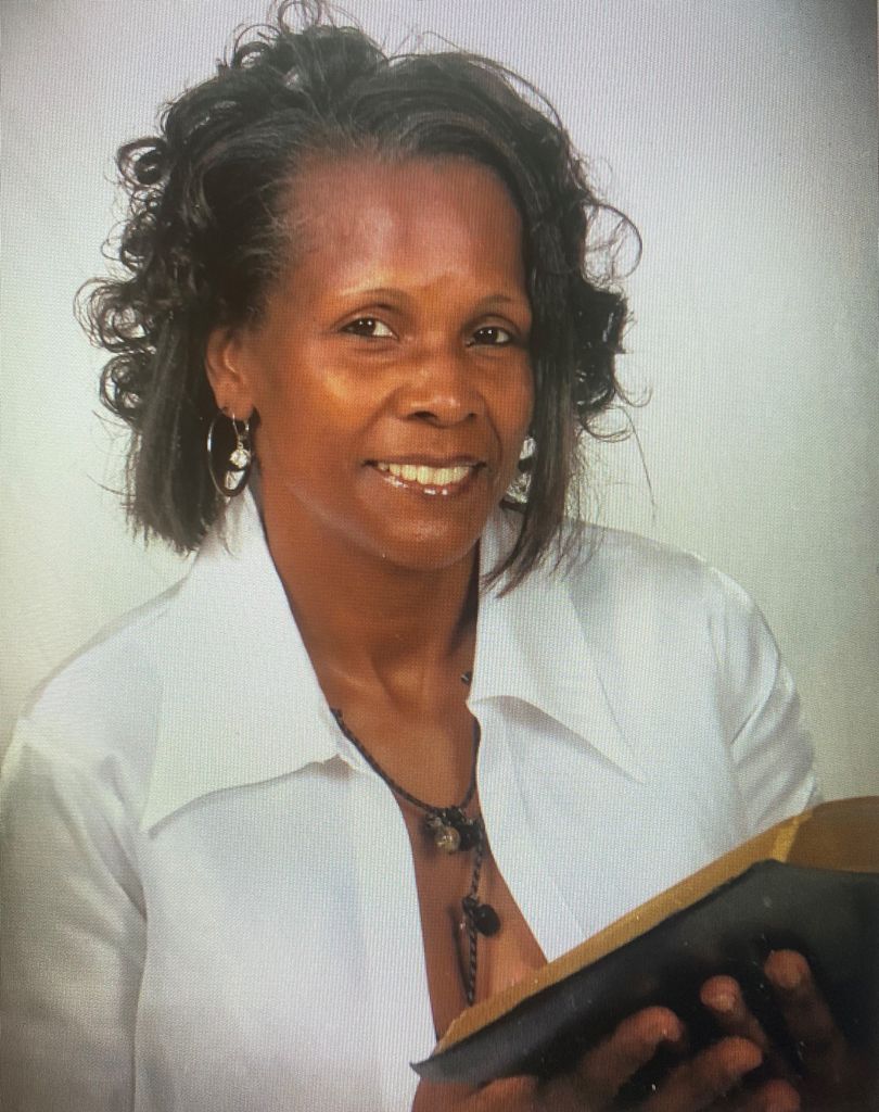 Mrs. Louise Hicks - Robinson Profile Photo