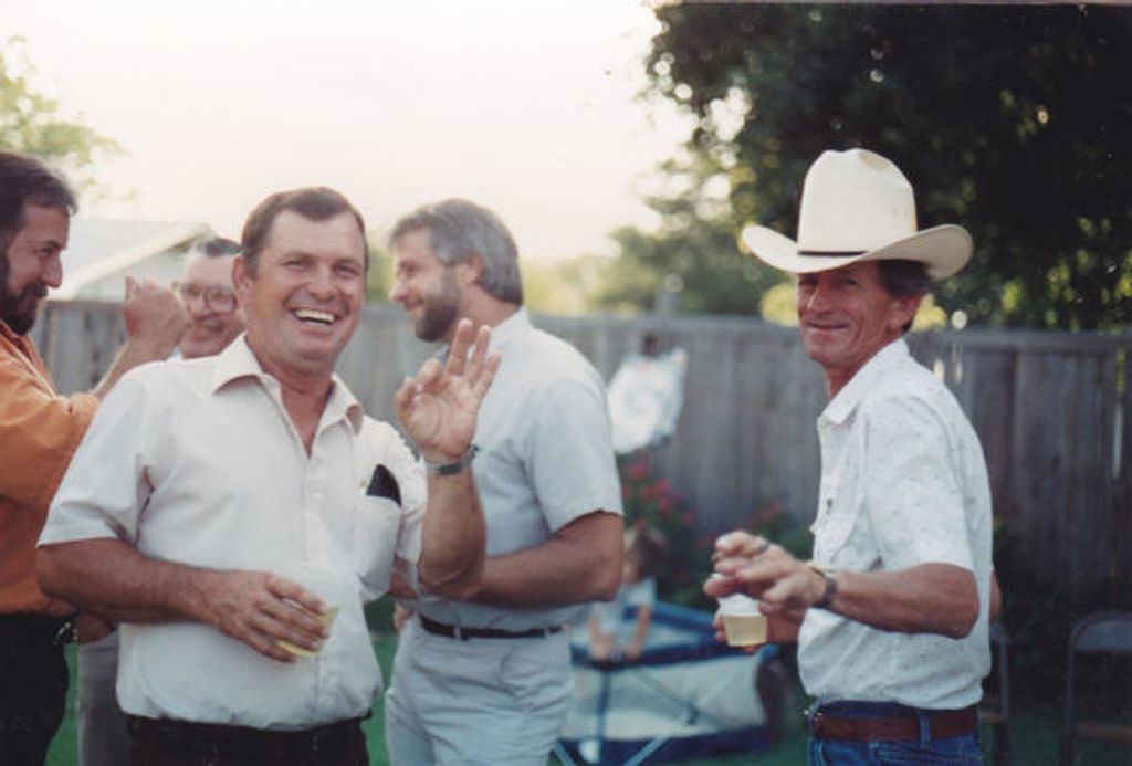 Earl Ray Moore Profile Photo