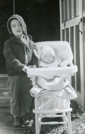 Roberta Seavey photo gallery thumbnail 23 of 61
