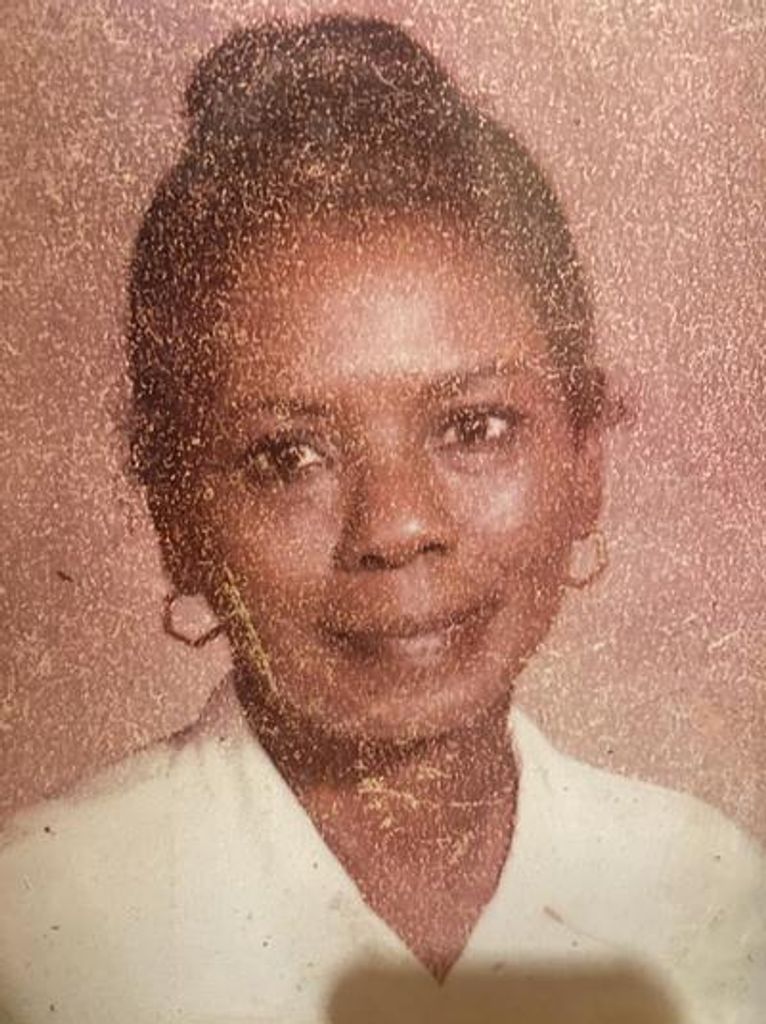 Ruth Taylor Profile Photo