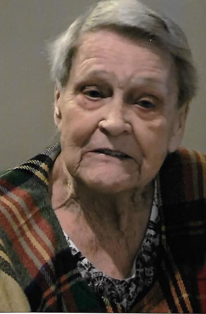 Shellie (Lucas)  Dodson