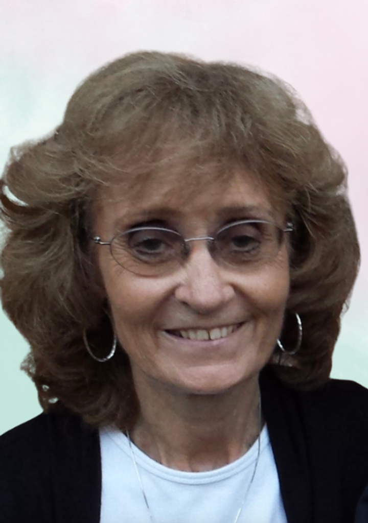 Angela Minton