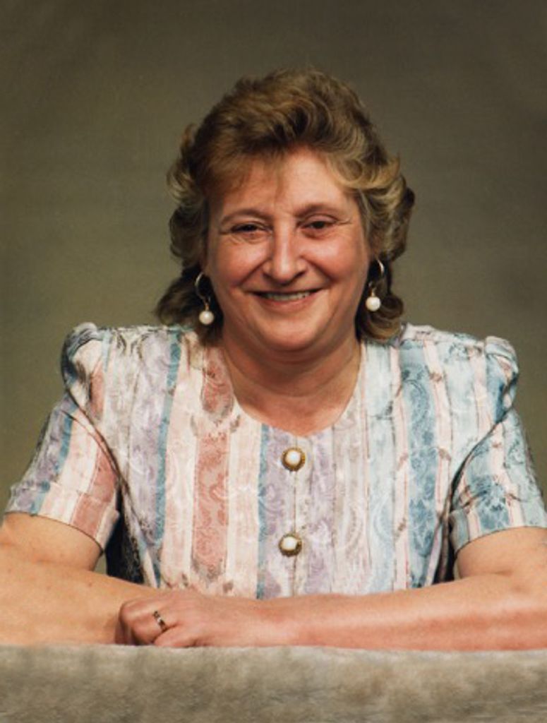 Veronica May (Richardson)  Halverson Profile Photo