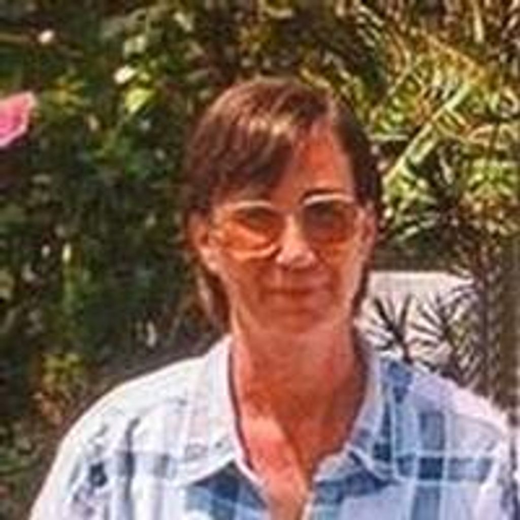 Paula May Davis
