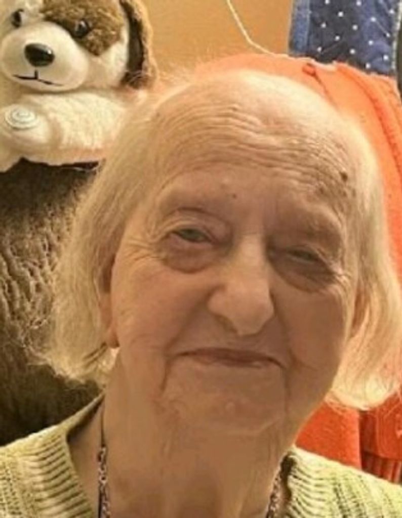 Isobel Lydia (Peppard)  Humphrey