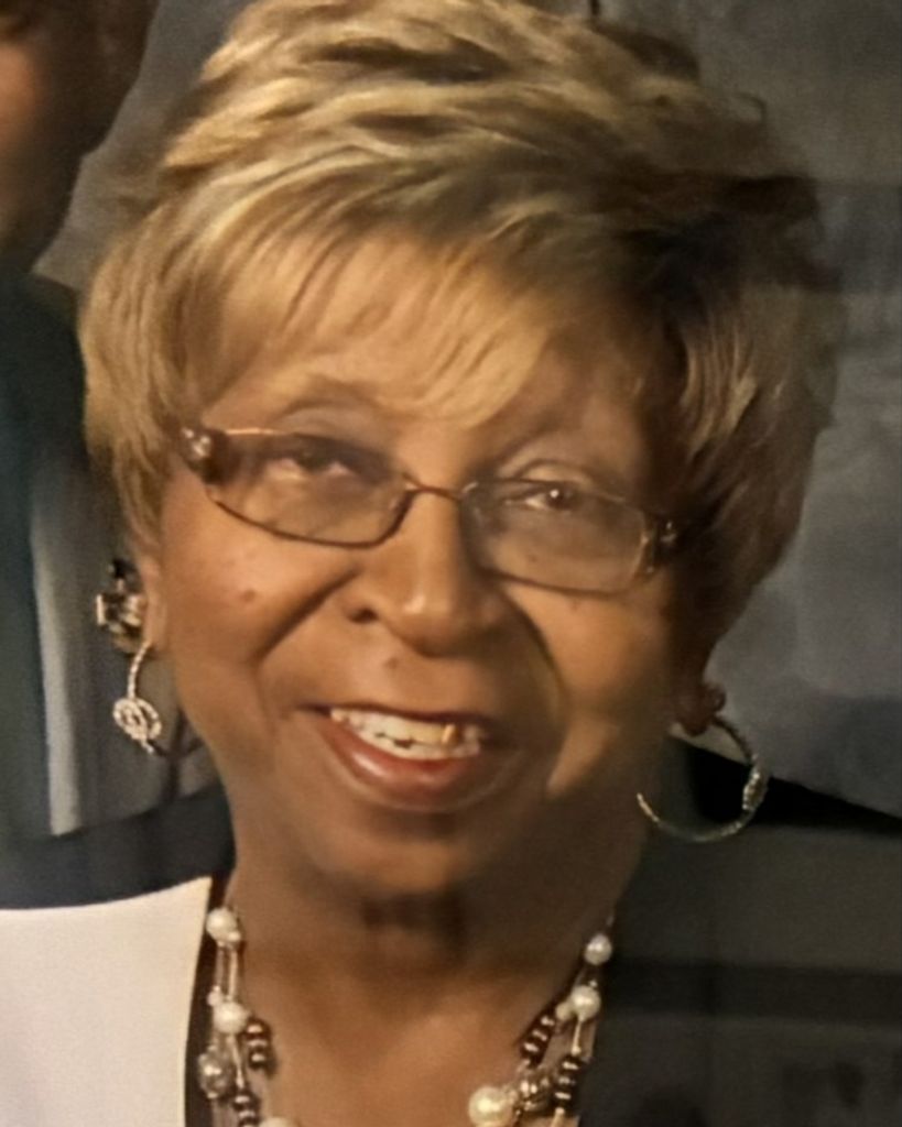 Julia F, Hollis Profile Photo