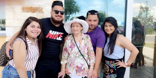 Santos Salinas photo gallery thumbnail 22 of 23
