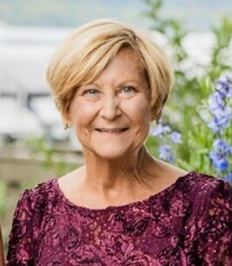 Joan Born Profile Photo