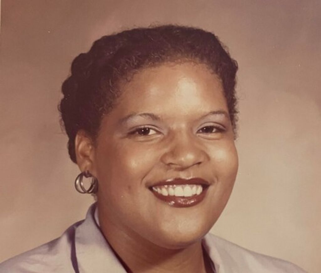 Sherri Lynn Woods Profile Photo