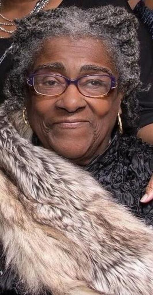 Gloria Tribitt Profile Photo