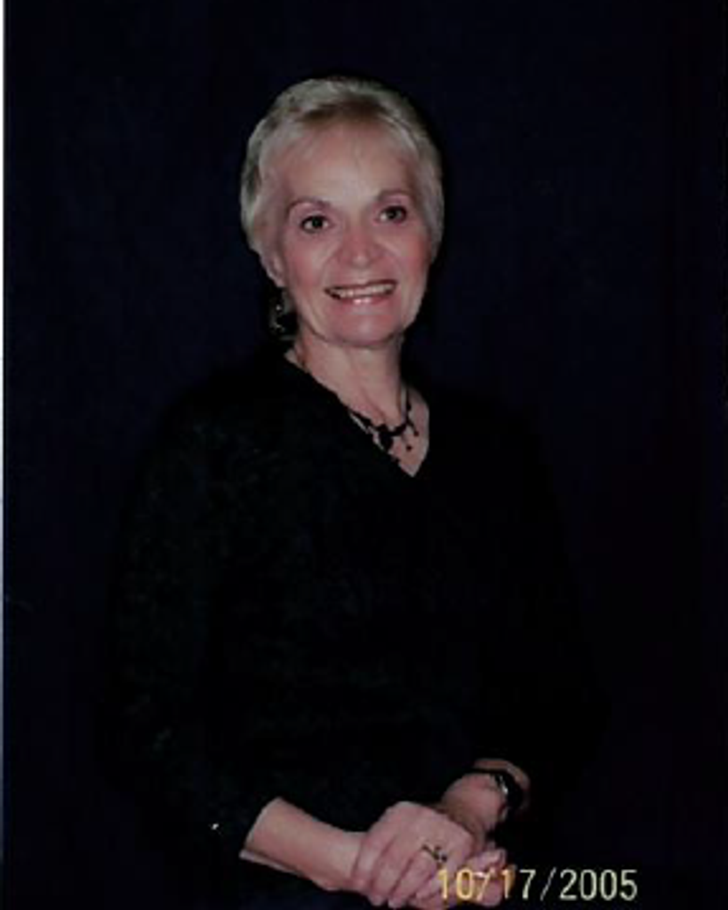 Exa Thresia Emerson Profile Photo