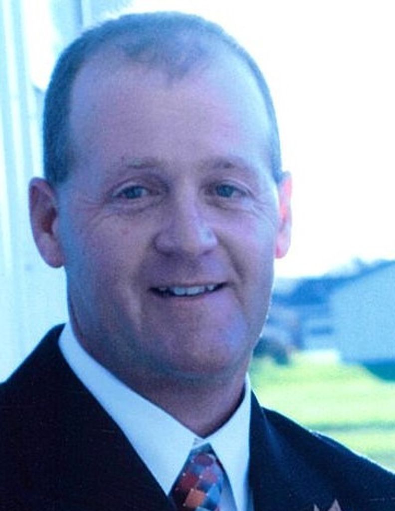 Michael Lee Distel Profile Photo