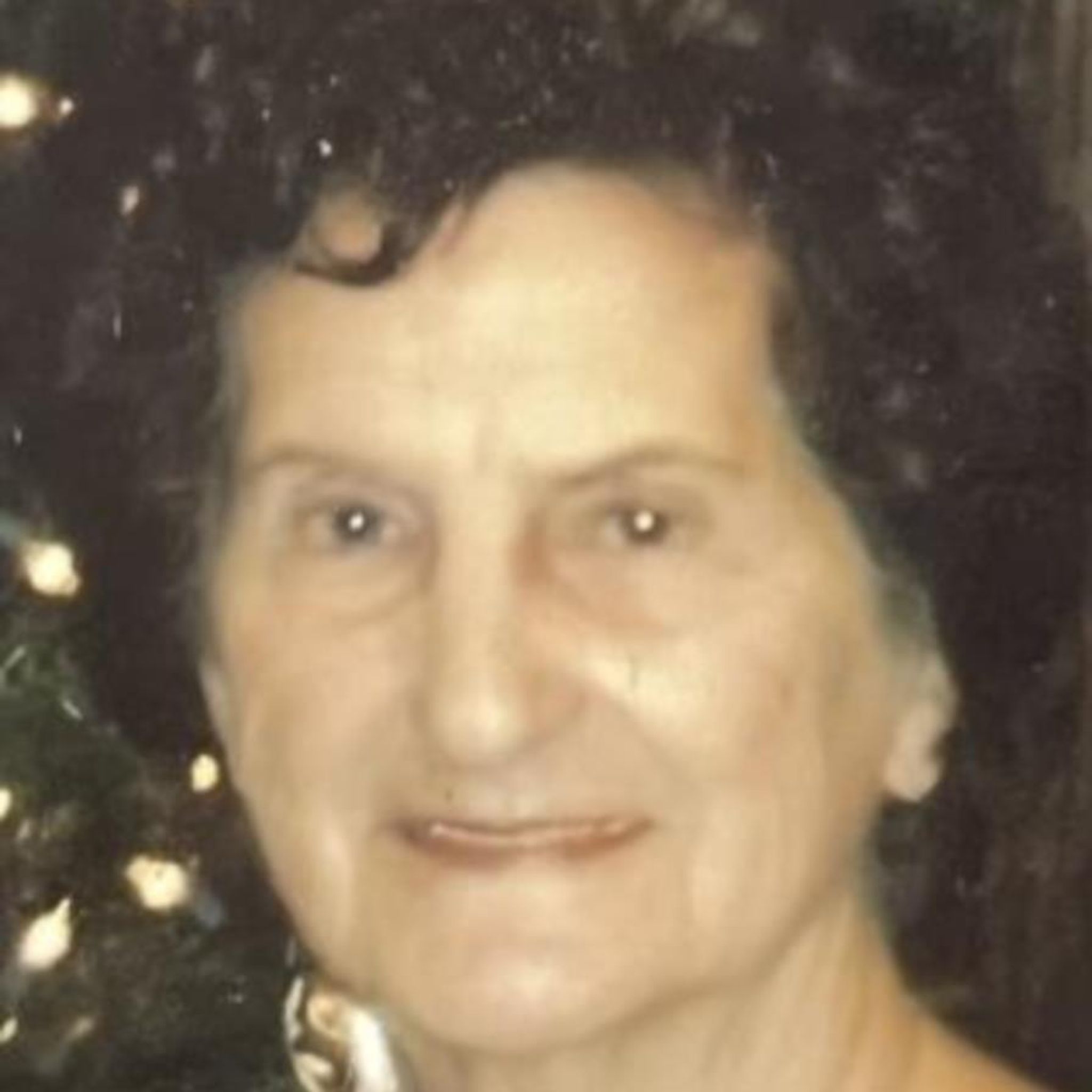 Pearl Callais Bellanger photo gallery image 3 of 3