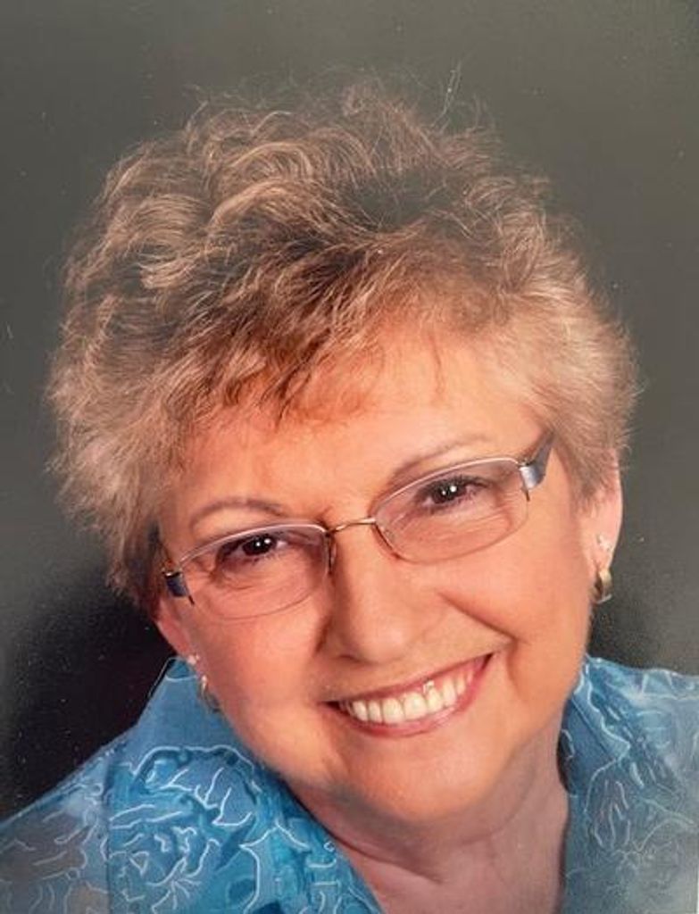 Helen Lynn Profile Photo
