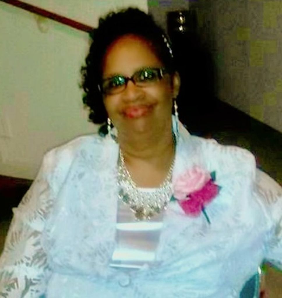 Joann Pool Profile Photo