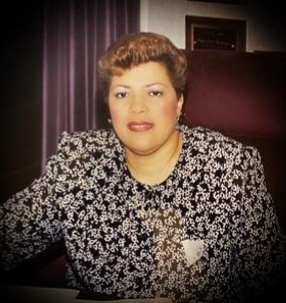 Gwynne Mccathorine Profile Photo